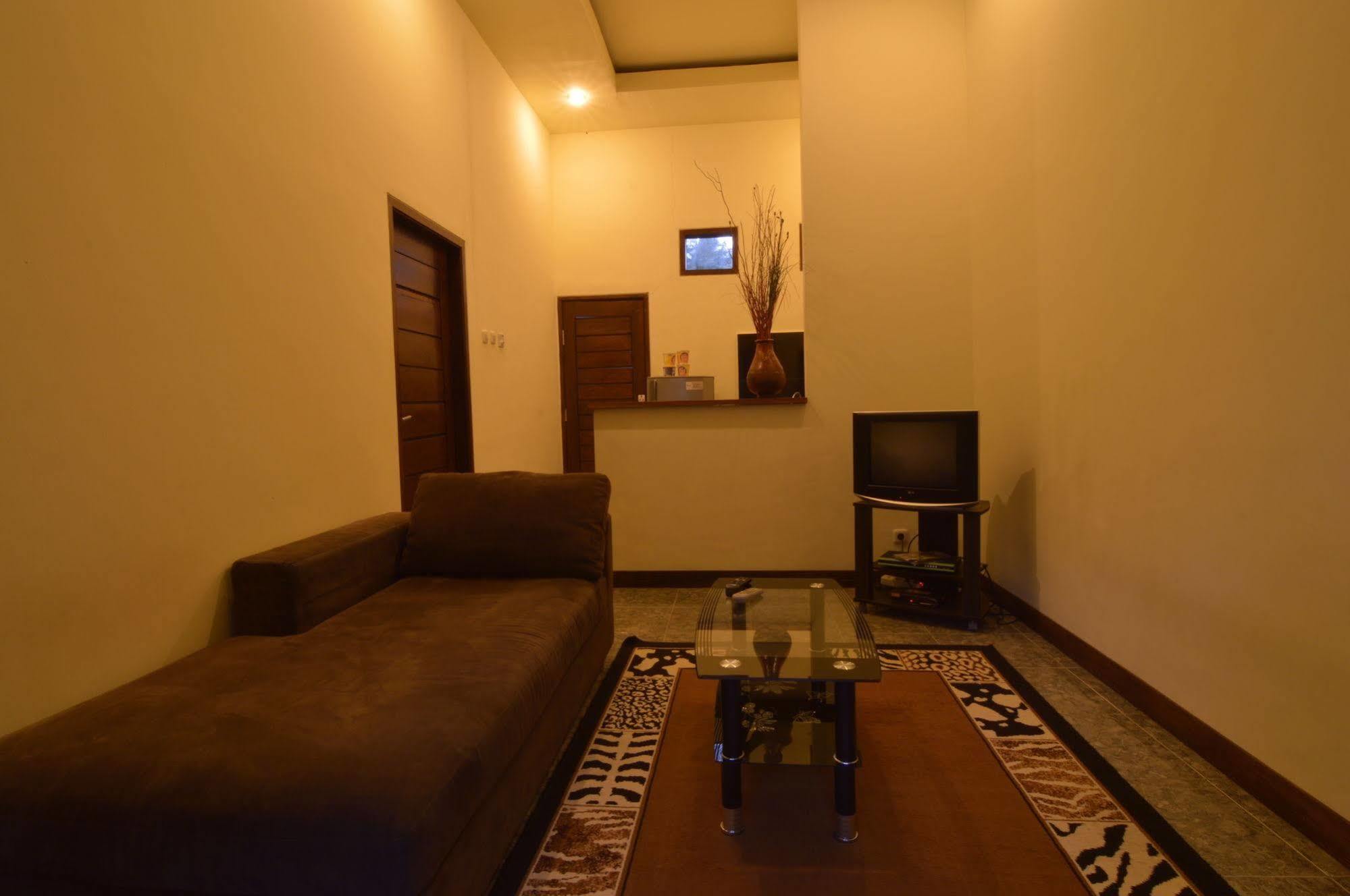 Shu Villa Lombok Kuta  Extérieur photo