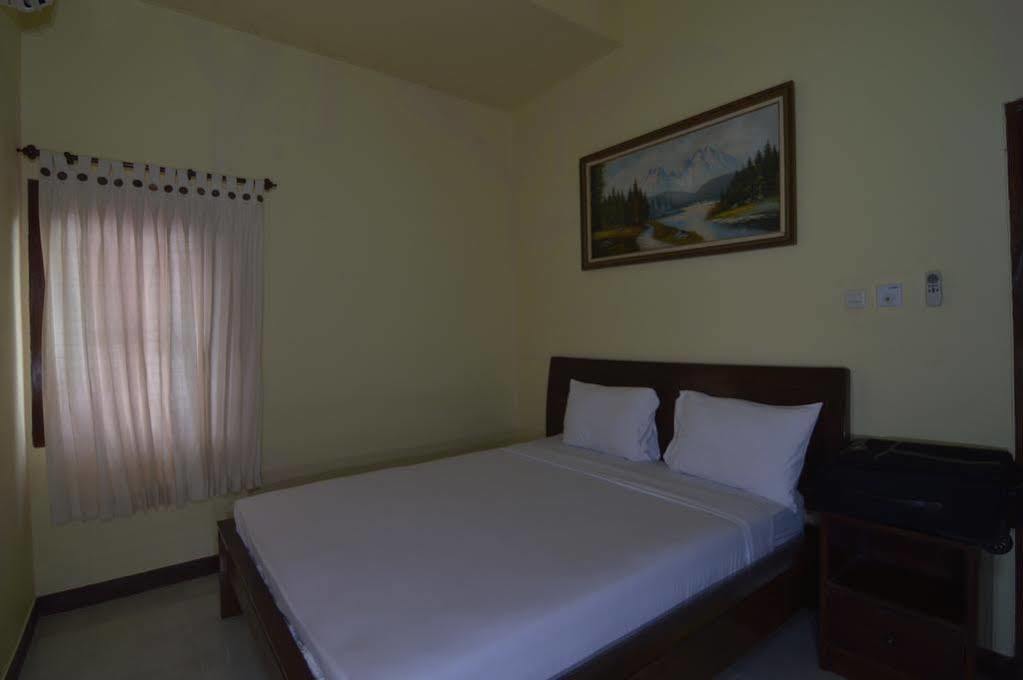Shu Villa Lombok Kuta  Extérieur photo